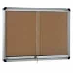 vitrina-corcho-puertas-correderas